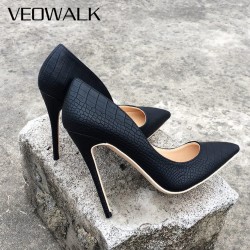 أحذية عالية الكعب 